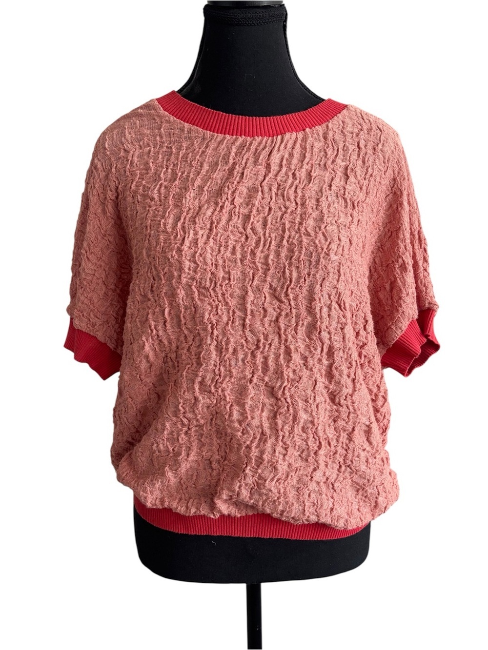 Gallery Textured Ruffle Coral Short-Sleeve Pullover with Red Trim